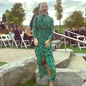 Meet your Posher, Tania